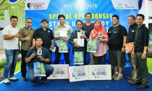Para pemenang Stand up comedy contest Sentra Timur Residence