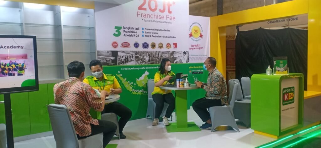 CASHBACK 20 JUTA Franchise Fee Apotek K-24