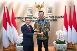 menteri ahy