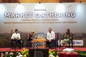 Market Gathering
