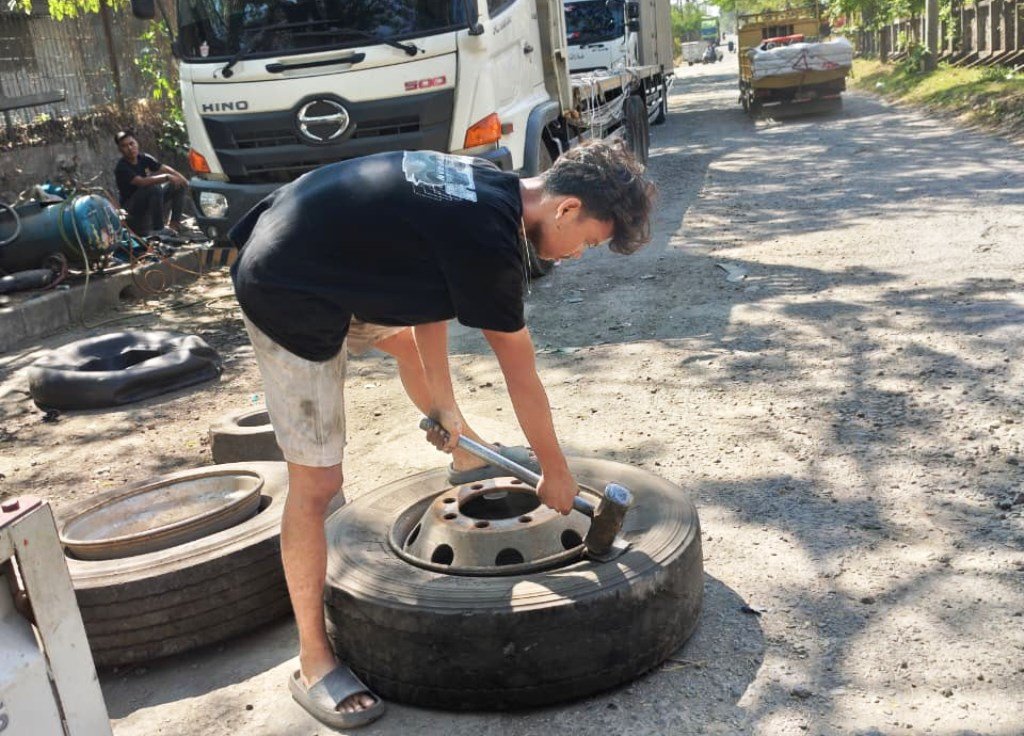 Menabung Rp50 Ribu Sehari di BTN, Pekerja Bengkel di Batang Berhasil Miliki Rumah Pertama di Usia 23 Tahun