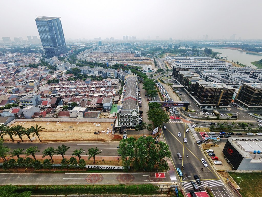 paramount land