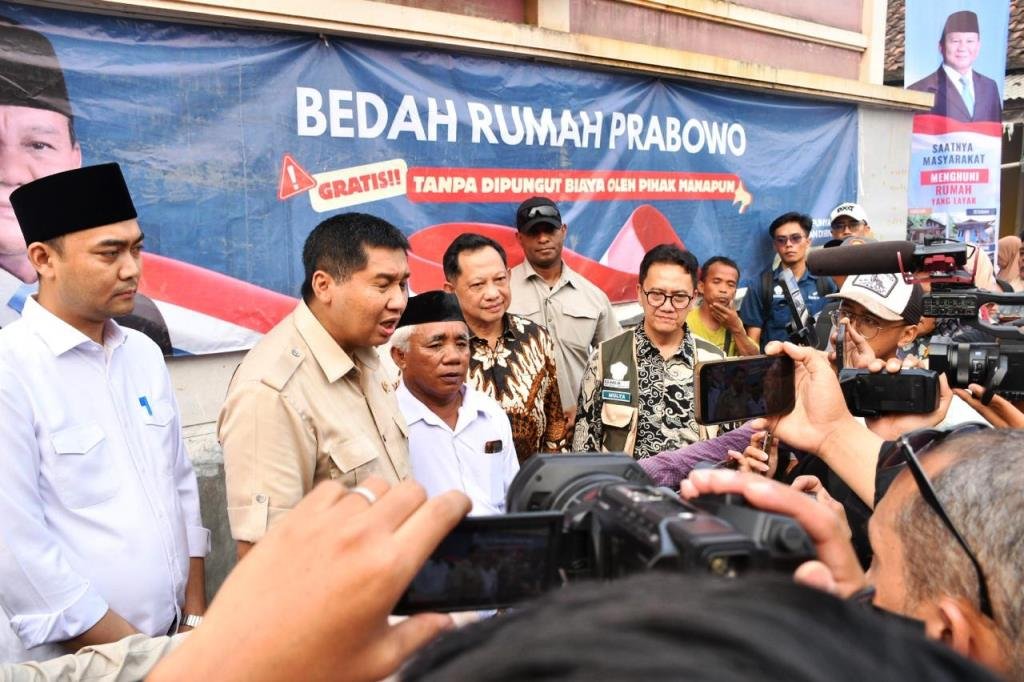 Program Gentengisasi Dorong Ekonomi Perajin, 500 Ribu Genteng Dikirim dari Purwakarta